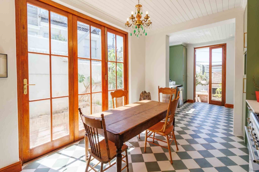 4 Bedroom Property for Sale in Gardens Western Cape